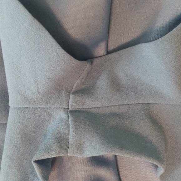 EUC✨L'ATISTE size Medium light blue sleeveless spaghetti strap romper - Picture 13 of 16